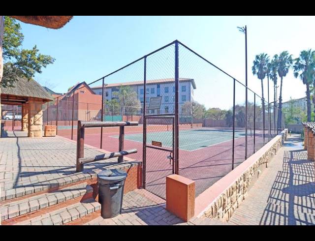 2 BEDROOM TOWNHOUSE FOR SALE IN MAGALIESSIG